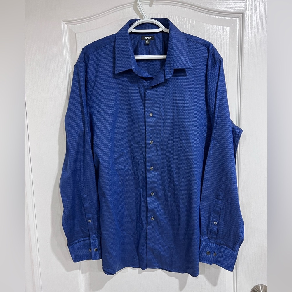 Apt.9 Men’s long sleeve shirt size L in excellent condition